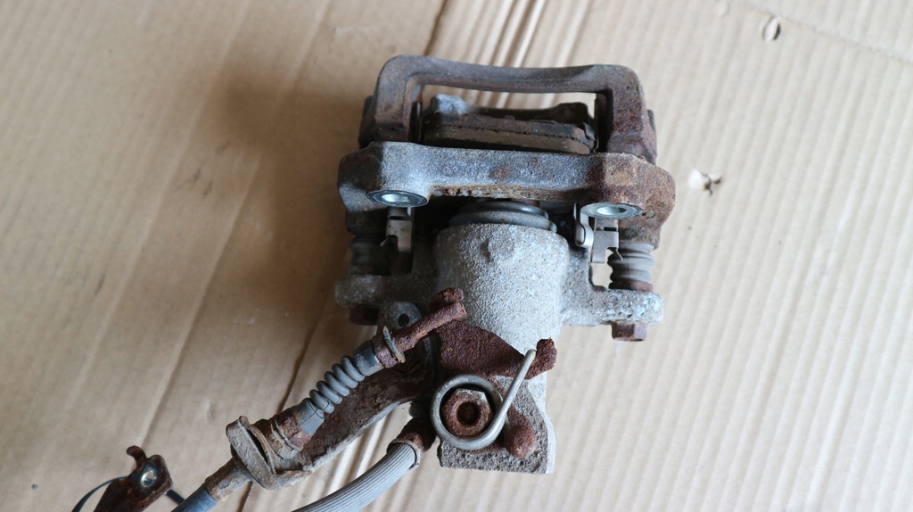 фото №7, Suzuki vitara iii 1.6 b супорти задні лівий правий