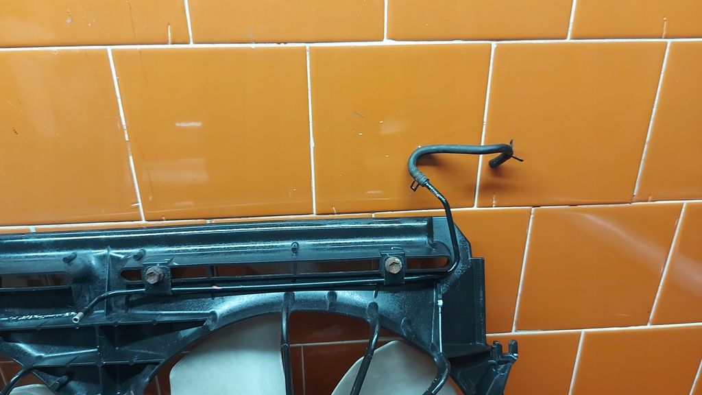 фото №14, Корпус вентилятора вентилятор радиатора toyota avensis t25 06- lift 2,2