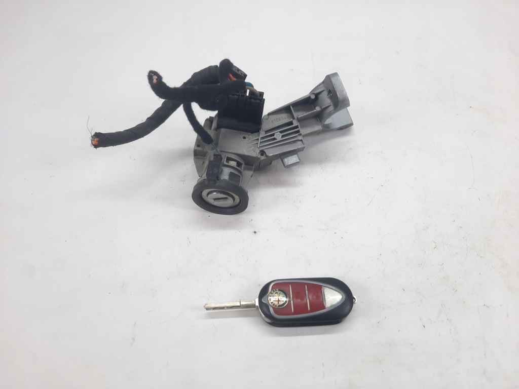 фото №1, Замок зажигания ключ alfa romeo giulietta 61141100