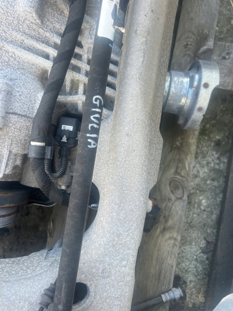 фото №3, Alfa romeo giulia 2.9 qv підвіска задня підрамник редуктор ступиця поворотний кулак