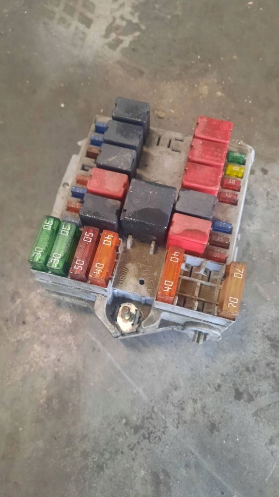 Купити Коробка запобіжників ducato 02-06 1332045080