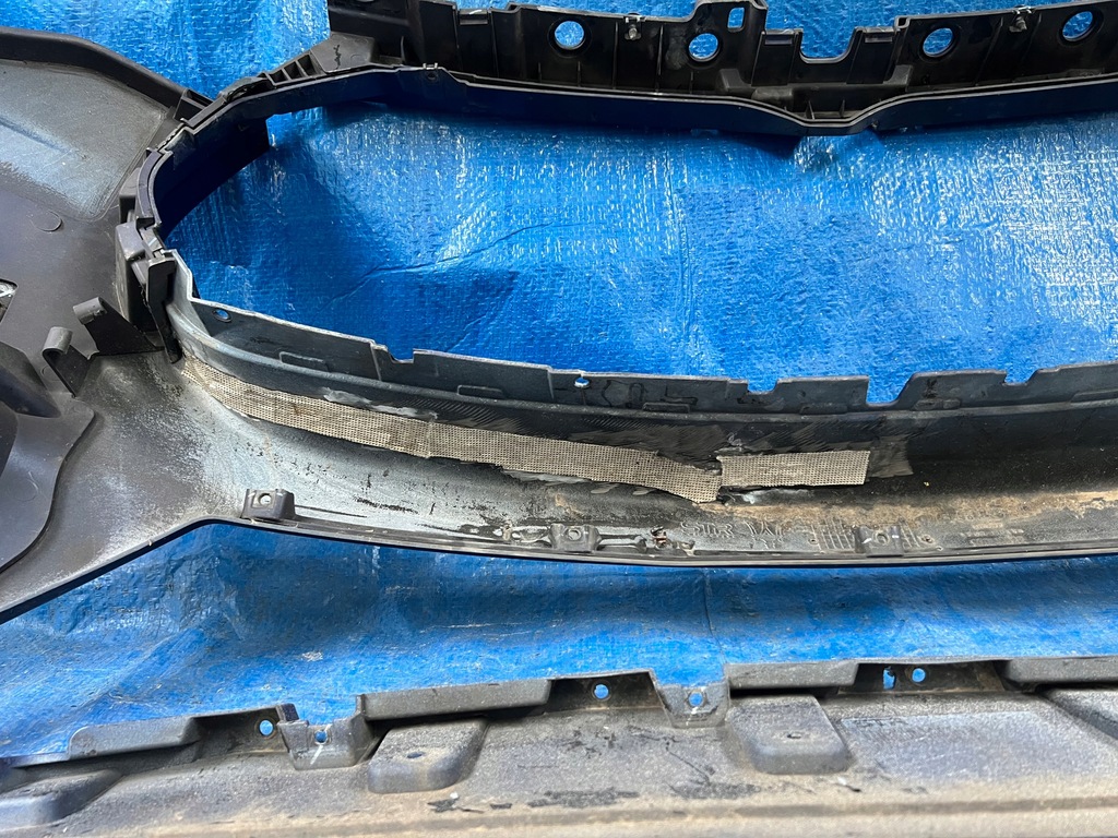 фото №10, Maserati levante gts бампер передній