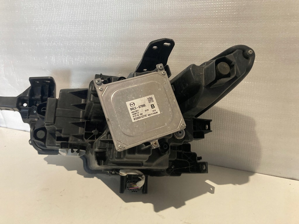 фото №10, Лампа перед правый 9 pin full led mazda 3 bp bcjh-51030