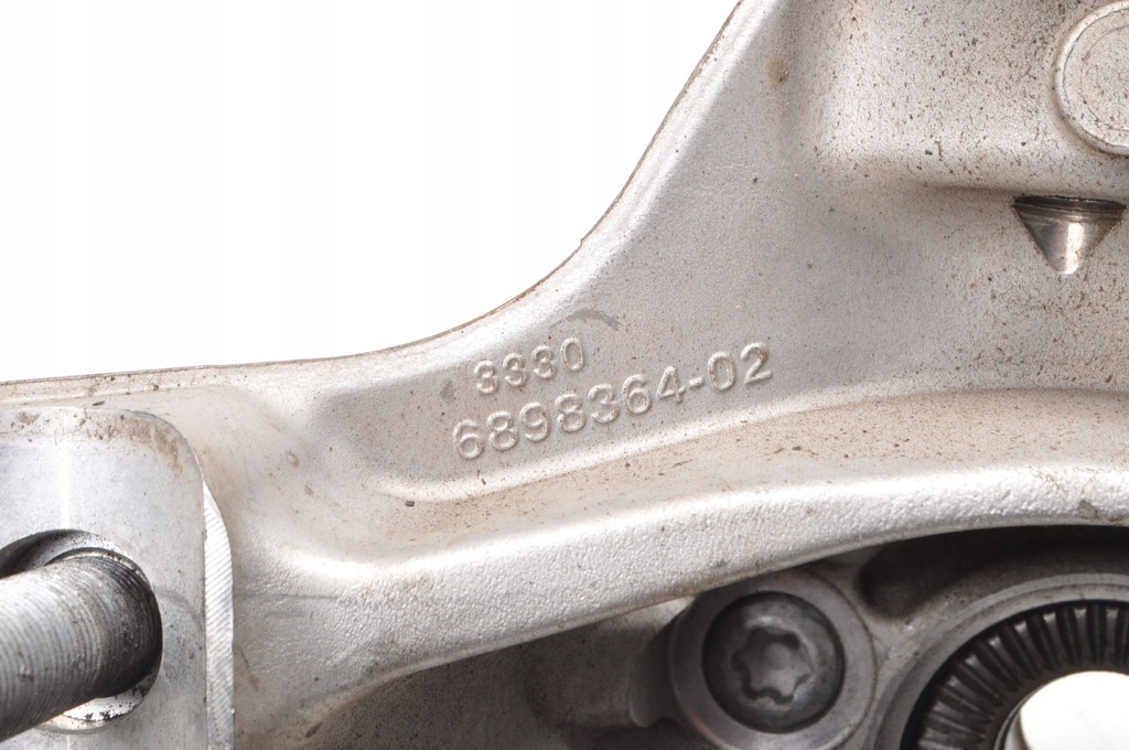 фото №11, Bmw 5 g60 2.0 гибрид поворотный кулак правый задняя 24r 6898364