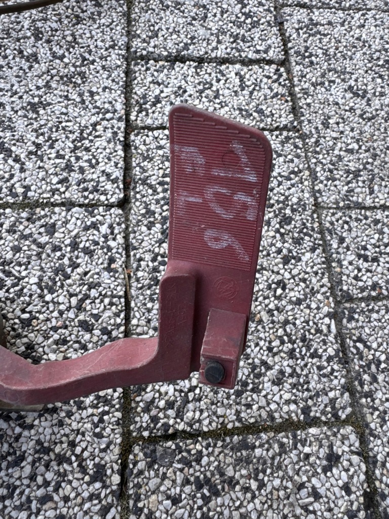 фото №3, Alfa romeo 156 lift замок засов капот eu