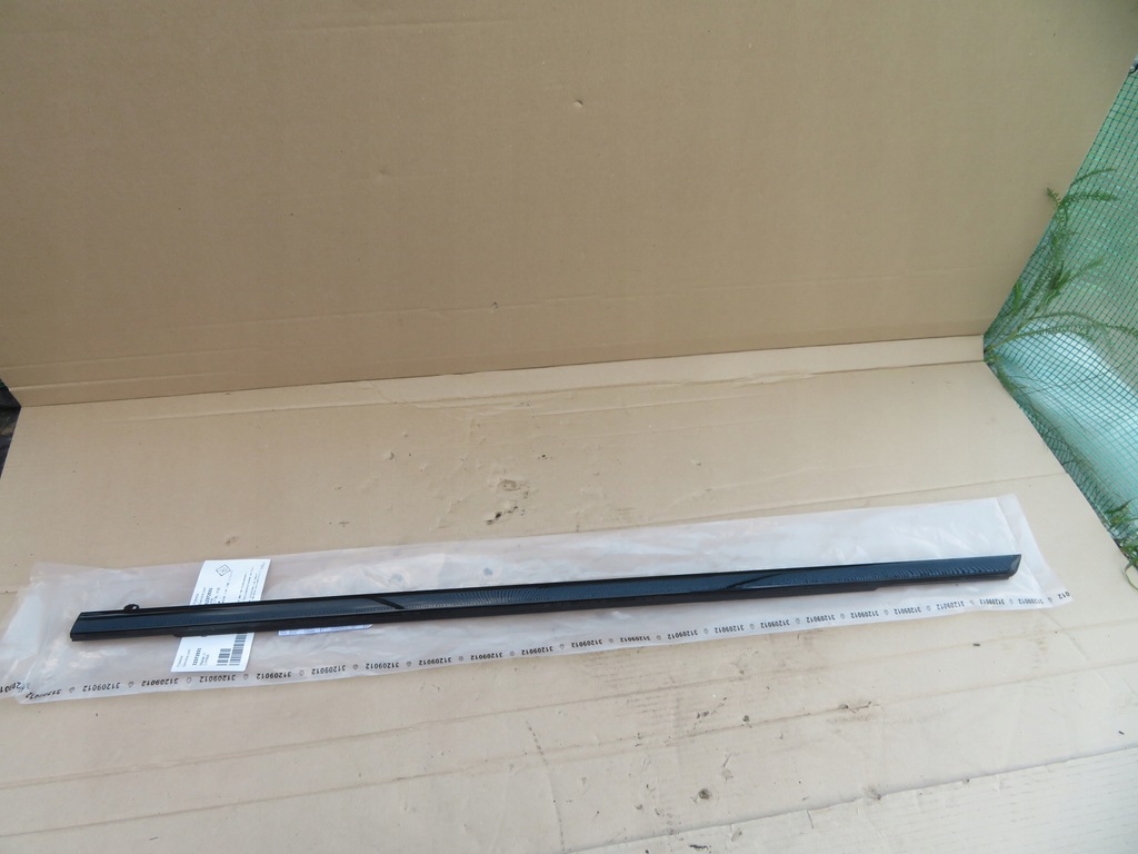 фото №1, Молдинг двері lh перед polestar 31108993