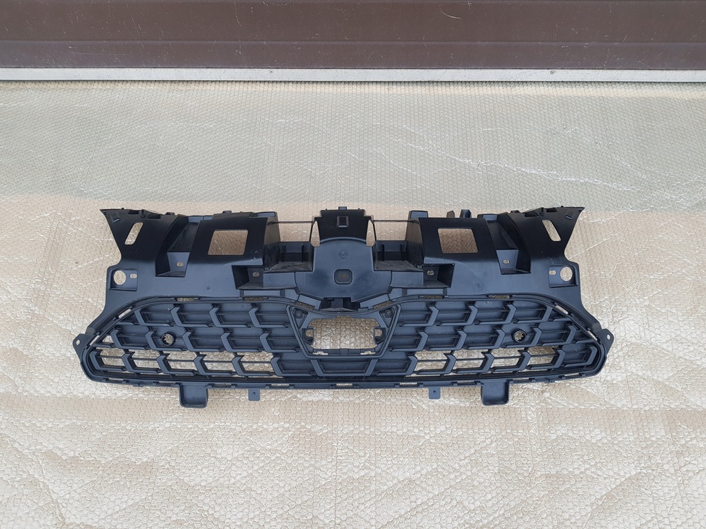 фото №2, Toyota yaris cross 2020- решётка радиатора радиатора