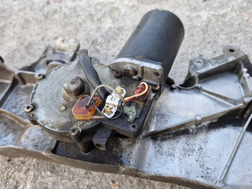 фото №8, Citroen c8 - механізм моторчик двірник перед - kompletny