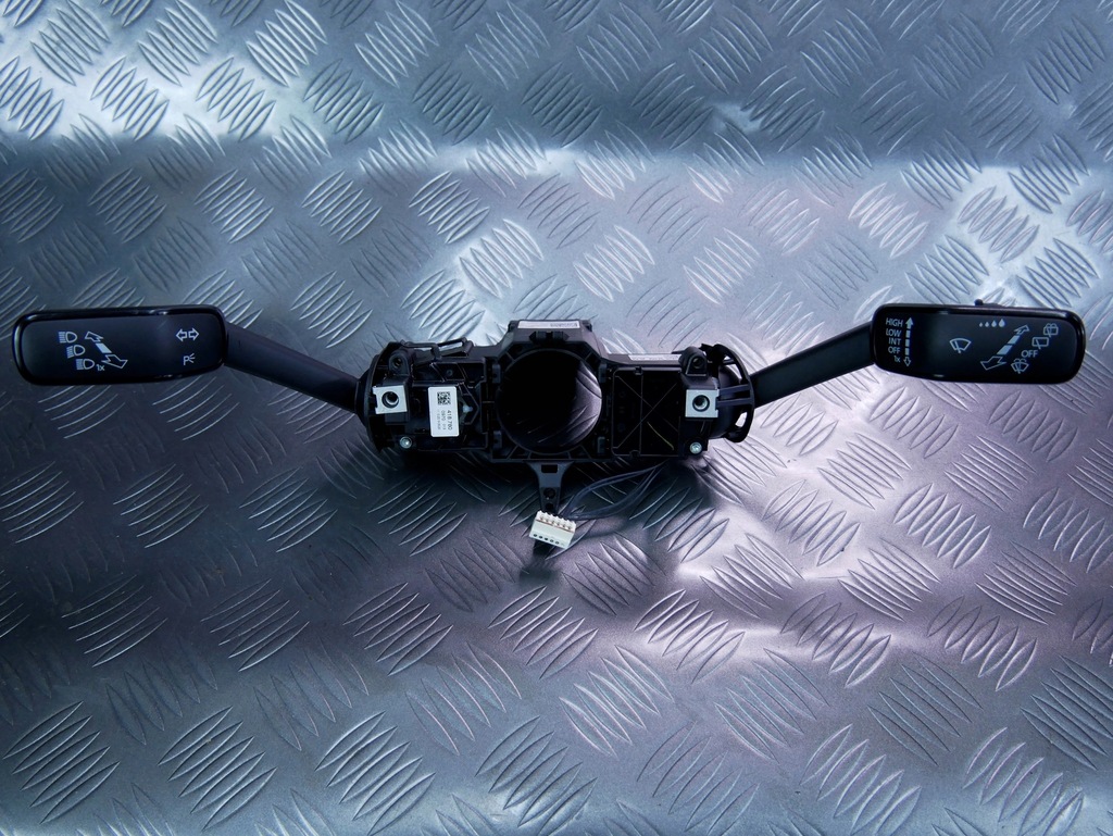 фото №1, Vw t-roc переключатель комбинированный 5q1953521e