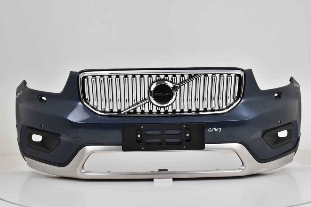 фото №1, Volvo xc40 xc 40 2018- przed lift бампер передний