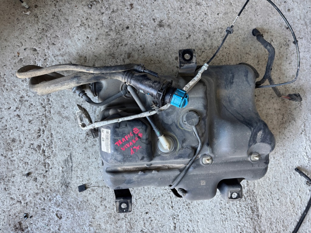 Купить Бак adblue renault trafic iii vivaro b 172a21178r