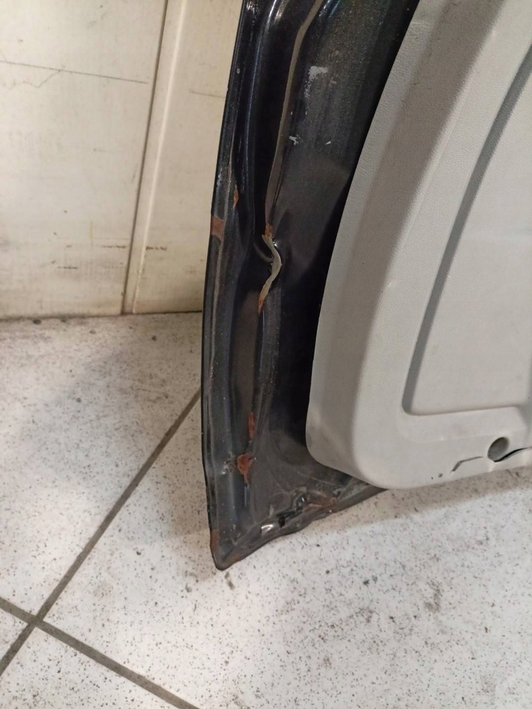 фото №10, Задняя крышка багажника багажника chrysler town and country 5 2009