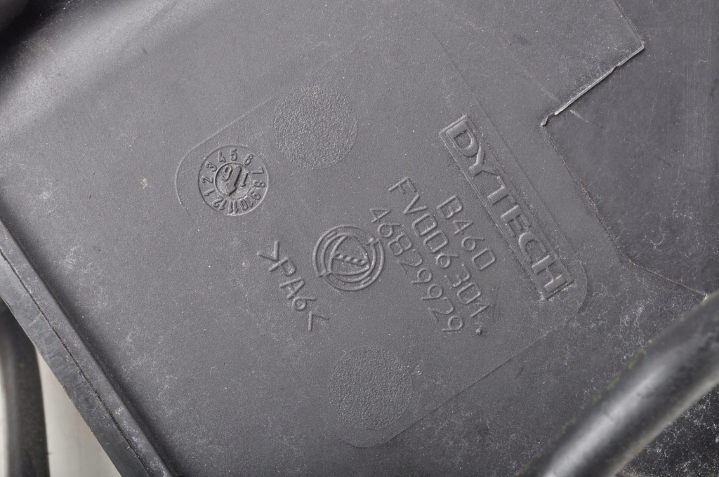 Alfa romeo 4c фільтр вугільний 46829929 Зі Шроту