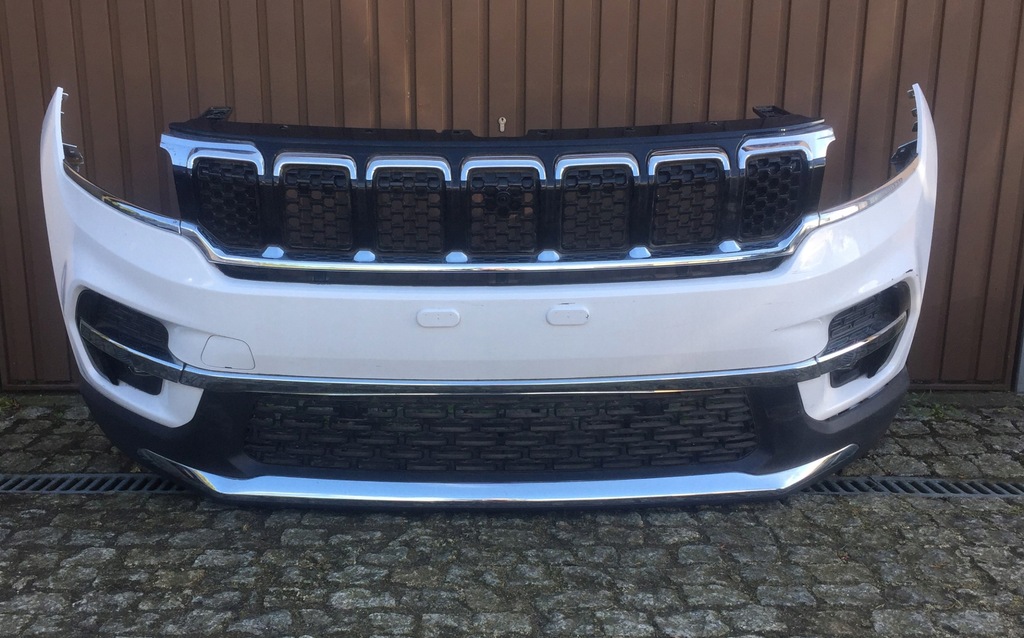 фото №1, Jeep commander 23 24 бампер перед