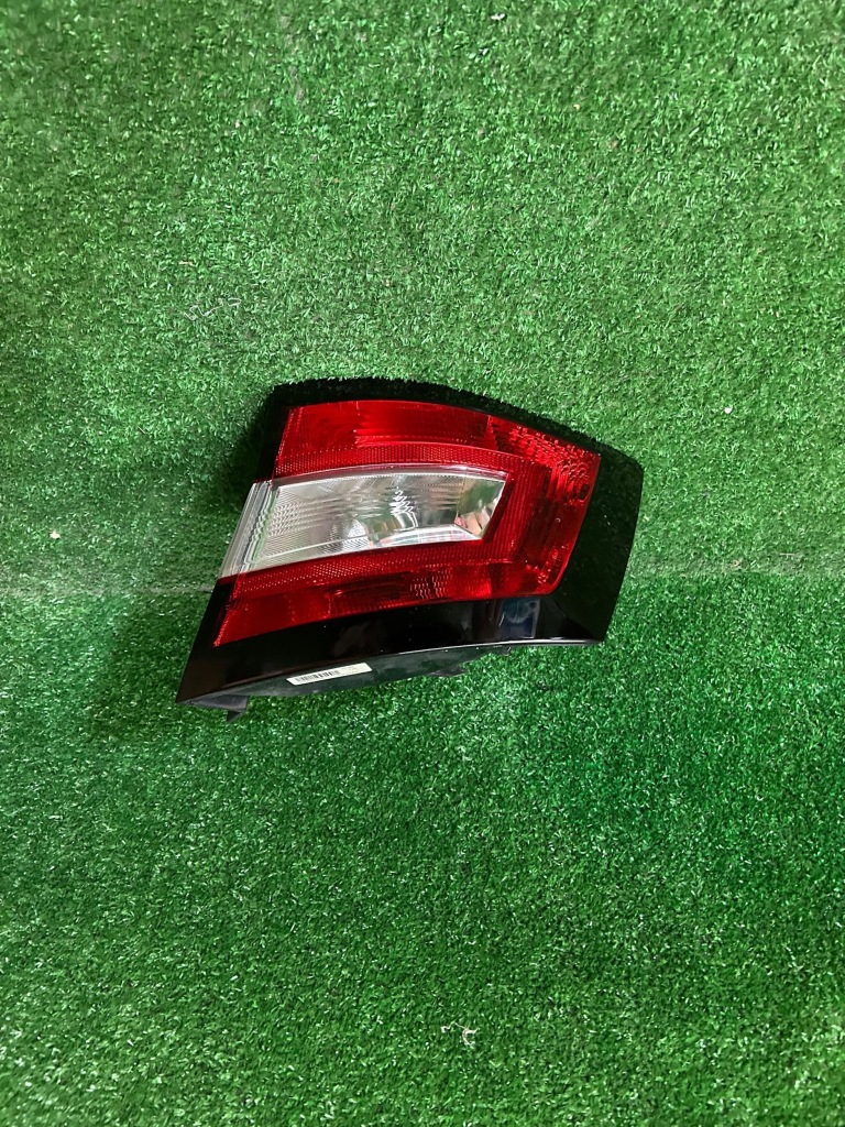 фото №1, Лампа задняя задняя правая skoda fabia iii kombi