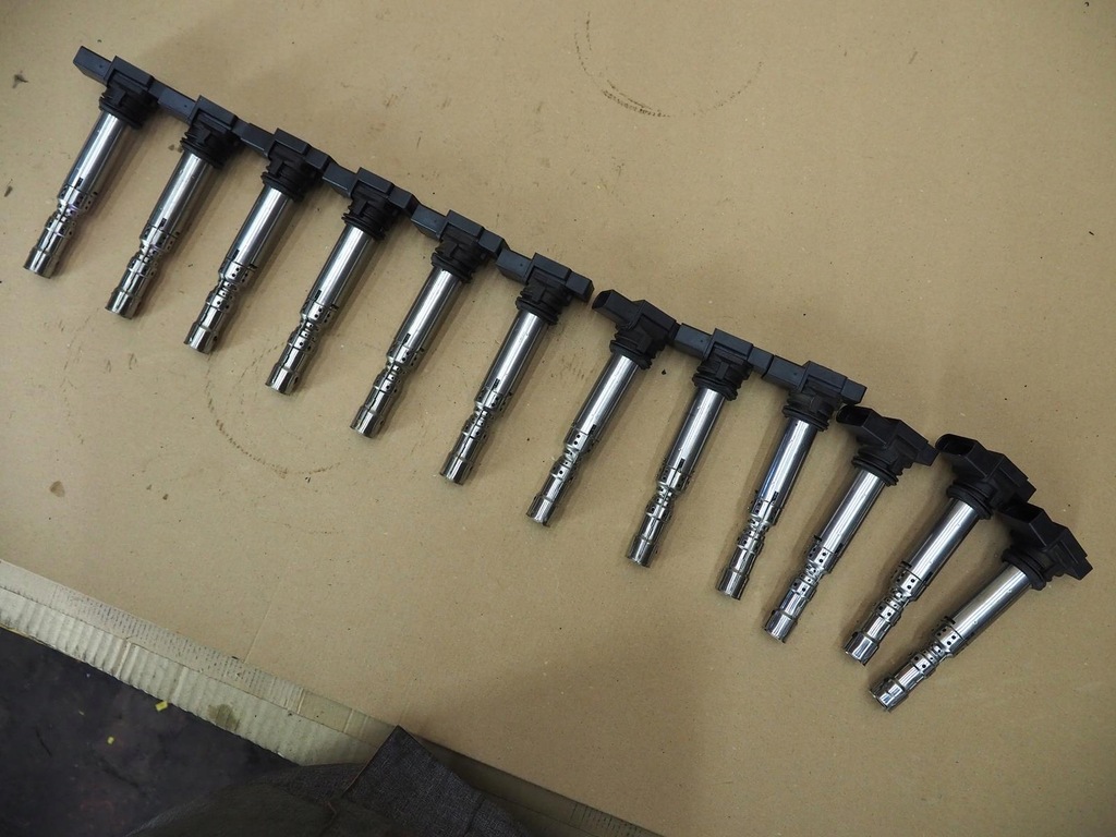 фото №10, Audi a8 d3 w12 6.0 катушка зажигания 07c905715a