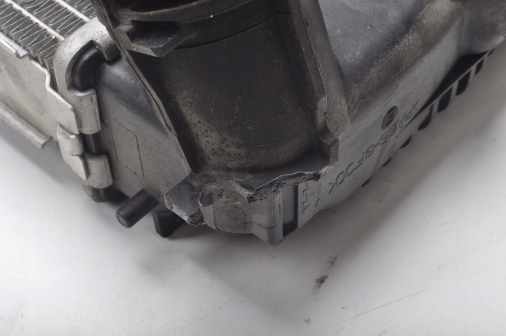 Bmw f36 2.0 радіатор води 8672102 Київ