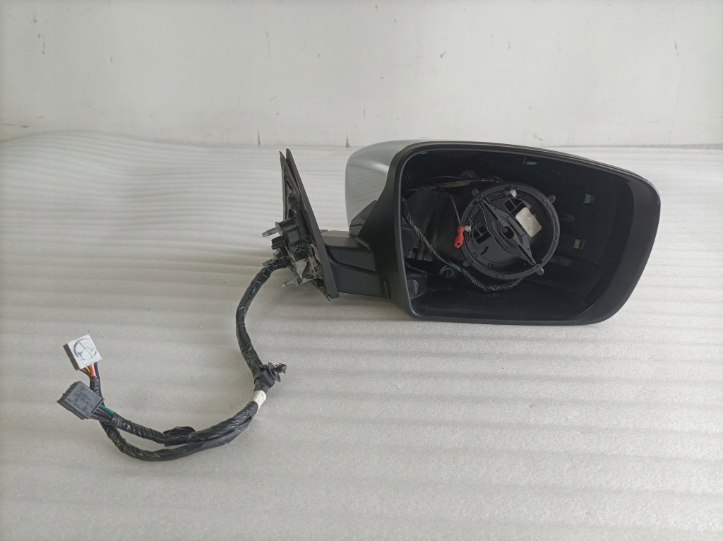 фото №1, Chrysler 300c lancia thema зеркало правое 9+9 pin