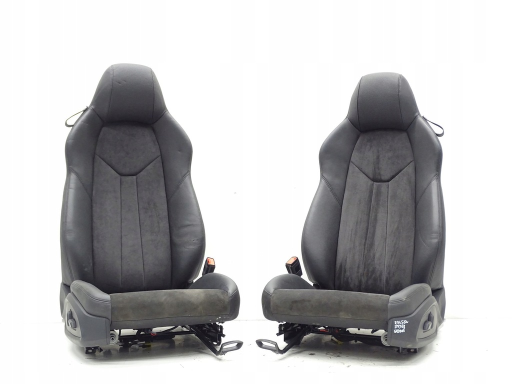 фото №1, Сиденья кожа audi r8 2020r 4s spyder + обивка дверь обшивка