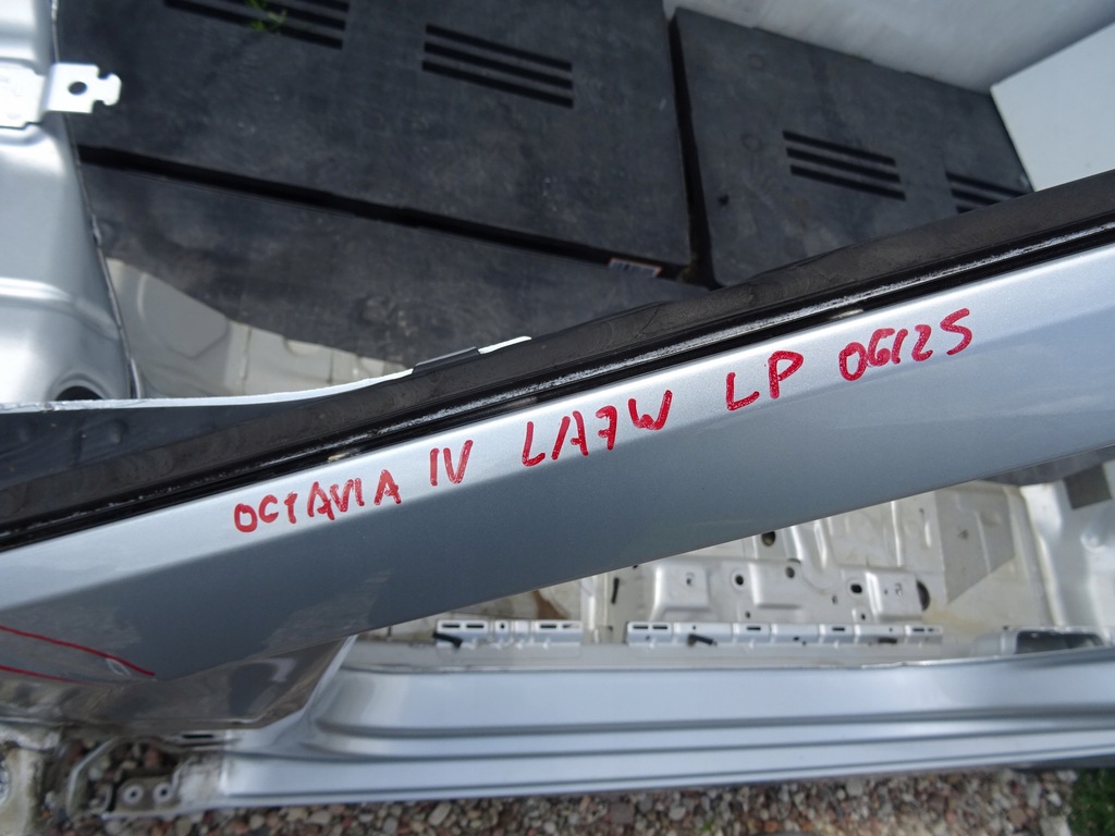 фото №13, Skoda octavia 4 iv kombi лонжерон чверть лівий перед блок двигуна пороги la7w