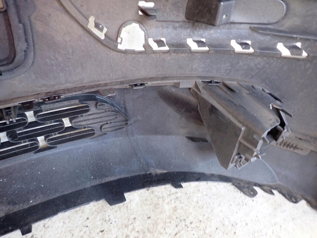 фото №14, Citroen c4 cactus 14- бампер перед передній 9801741077