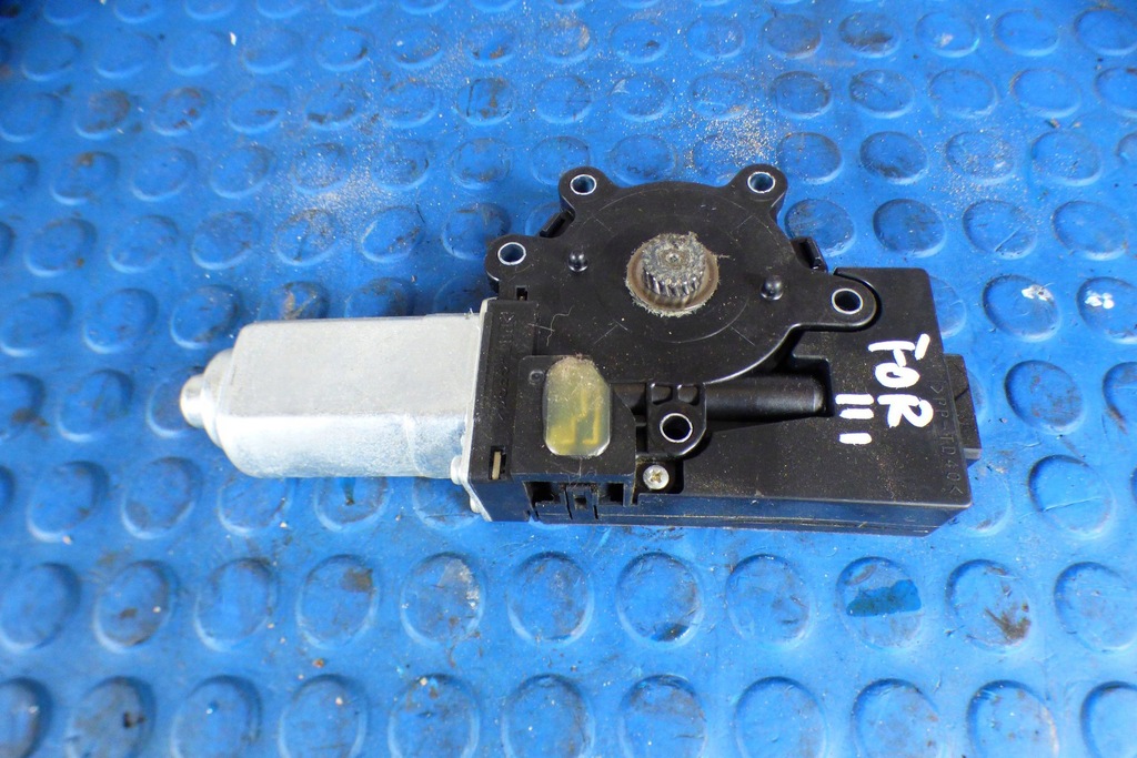 фото №1, Моторчик люк 65450-sc000 subaru forester iii