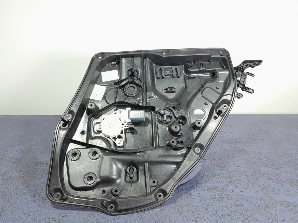 фото №1, Mercedes s w222 long підйомник скло задня правий