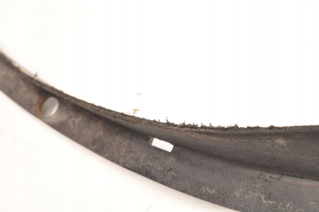 Volvo v40 ii накладка бампера передний перед спойлер 31323098 Доставка