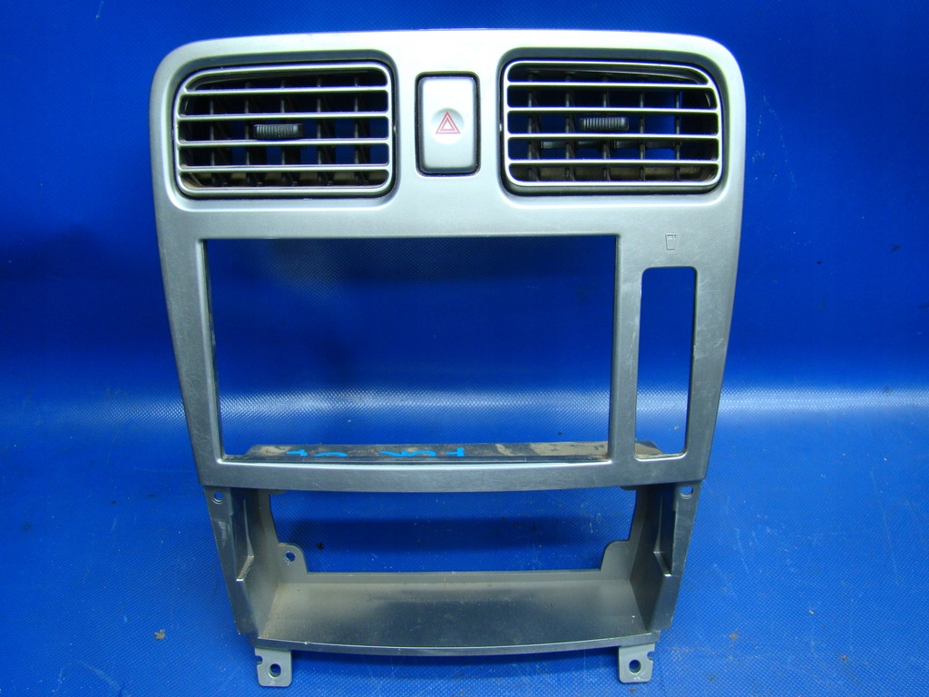 фото №1, Рамка радио консоли решётки forester ii 06-08r lift eur