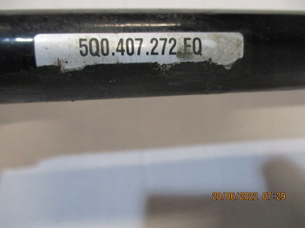фото №4, Приводной вал левая vw t-roc 2,0d 5q0407272eq