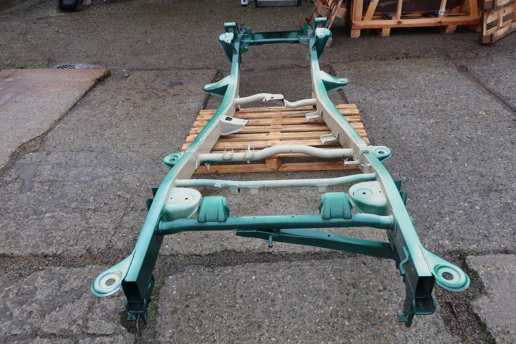 фото №6, Рама suzuki jimny 1.3 16v бензин 2005r 2012r неповреждённая europa