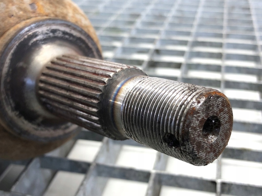 Приводной вал левая перед citroen c5 3 1.8 125km шрус Оригинал