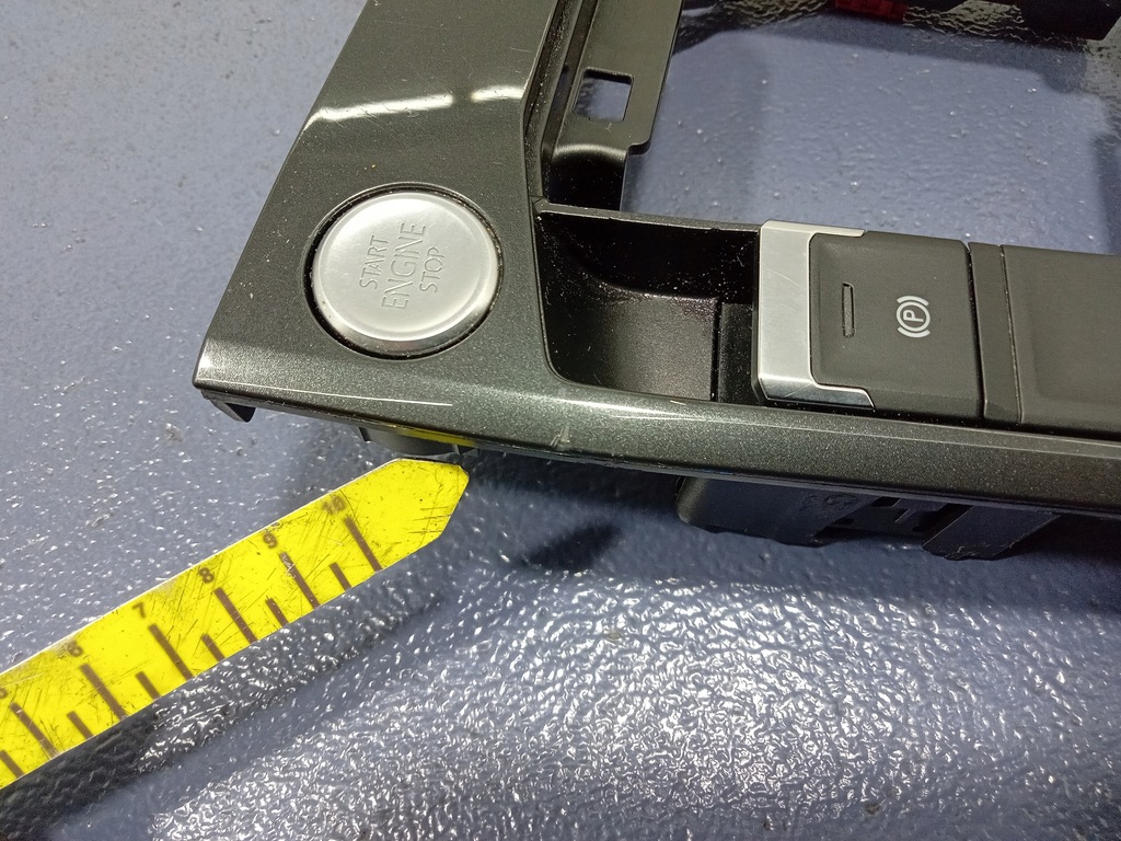 фото №6, Vw tiguan ii 16- рамка домкрата панель керування 5nn864263