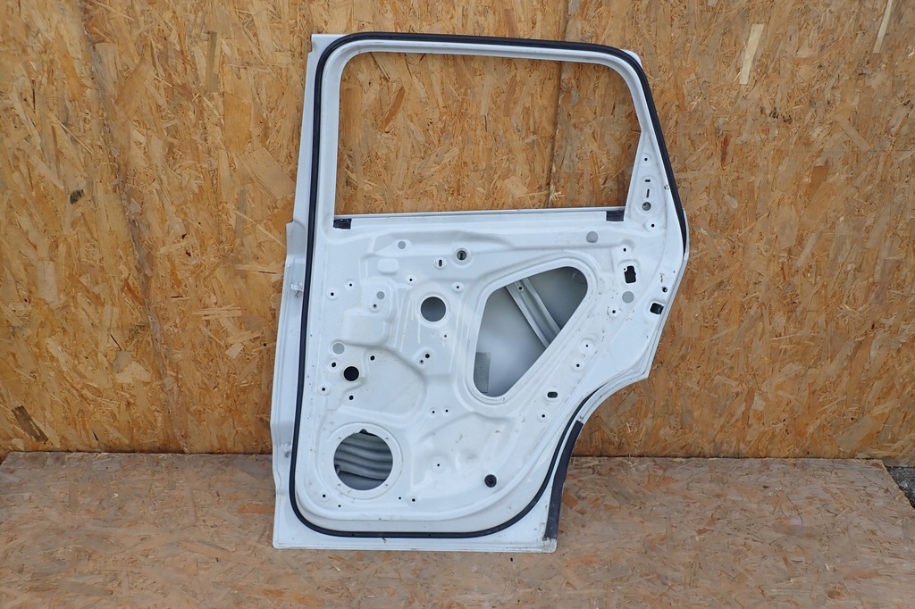 фото №10, Двері праве задня задні seat ateca