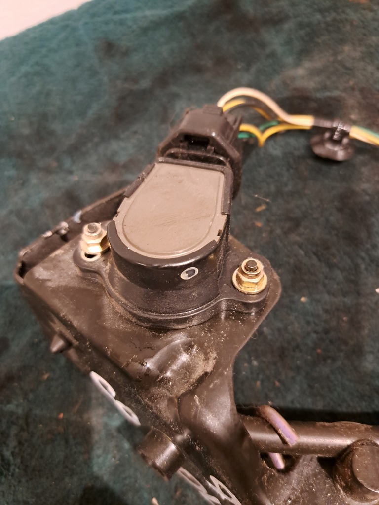 фото №4, Corolla e12 потенциометр педаль газа 2.0 d4d