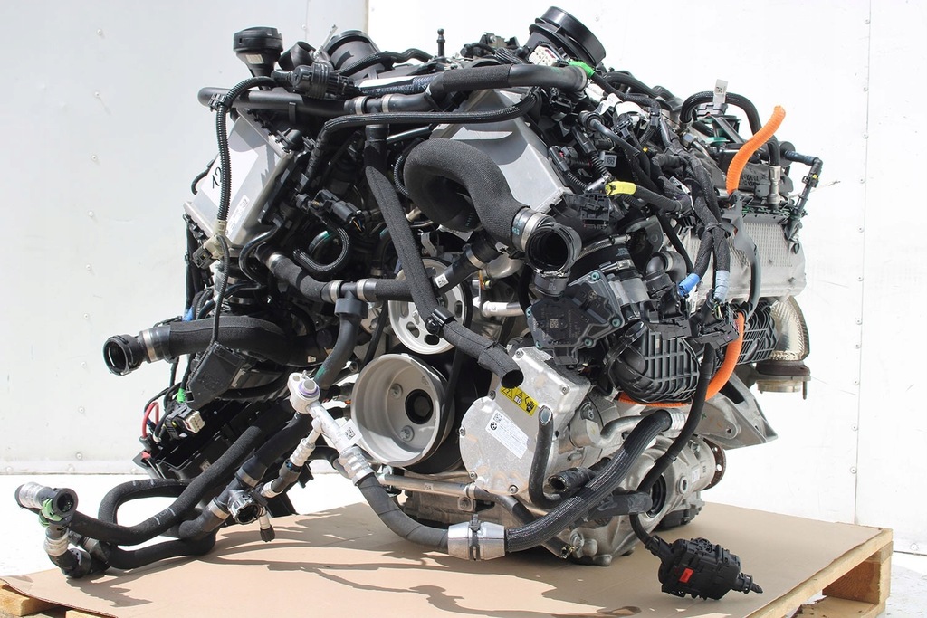 фото №9, Bmw 7 x5 x6 x7 двигатель 4.4 s68_b44 g70 f95 f96 g07