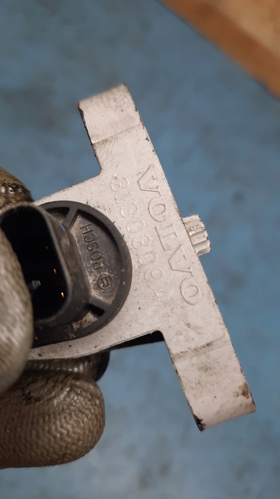 фото №6, Volvo xc60 2.4 d5 датчик положення вала 31303094