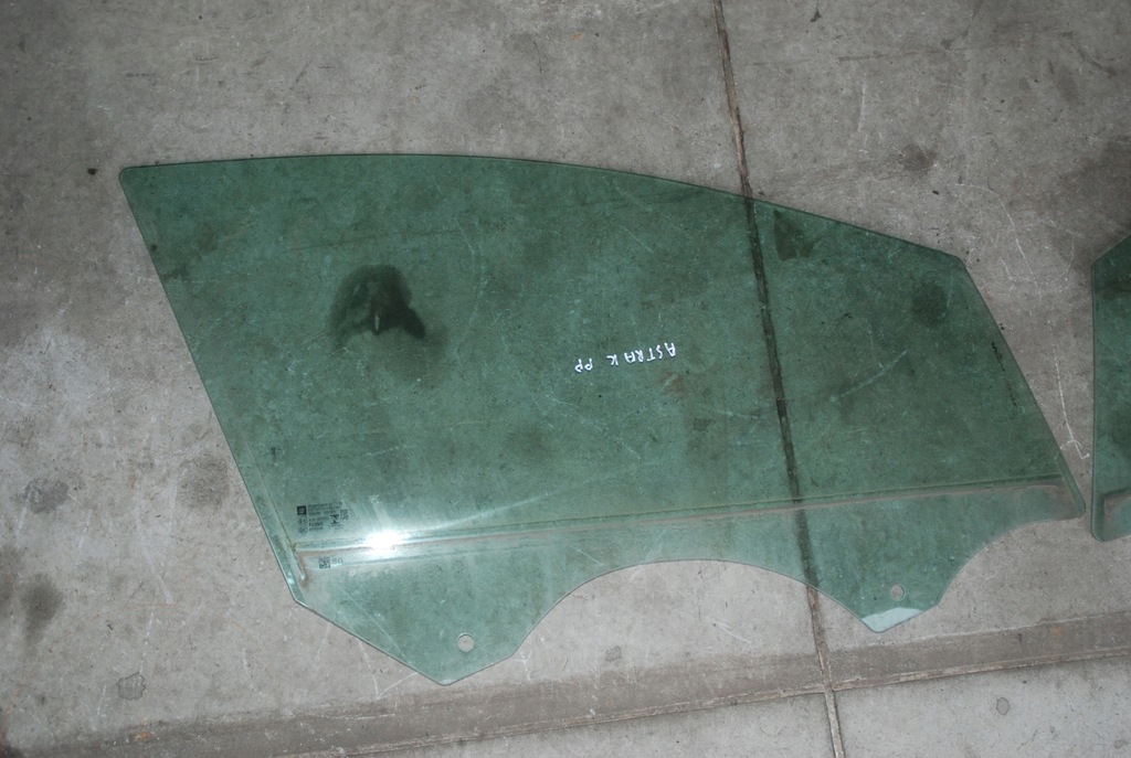 фото №4, Стекло перед передняя l / p opel astra k v 2016r