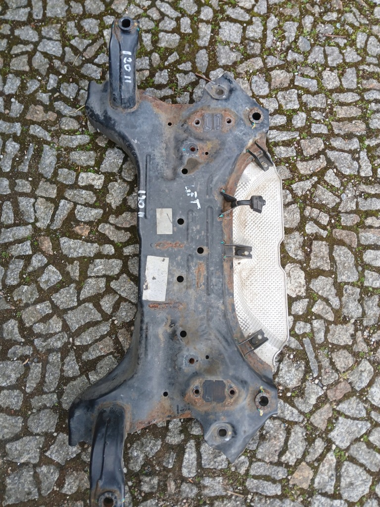 фото №1, Hyundai i20 ii lift подрамник подрамник передний подрамник комплект europa