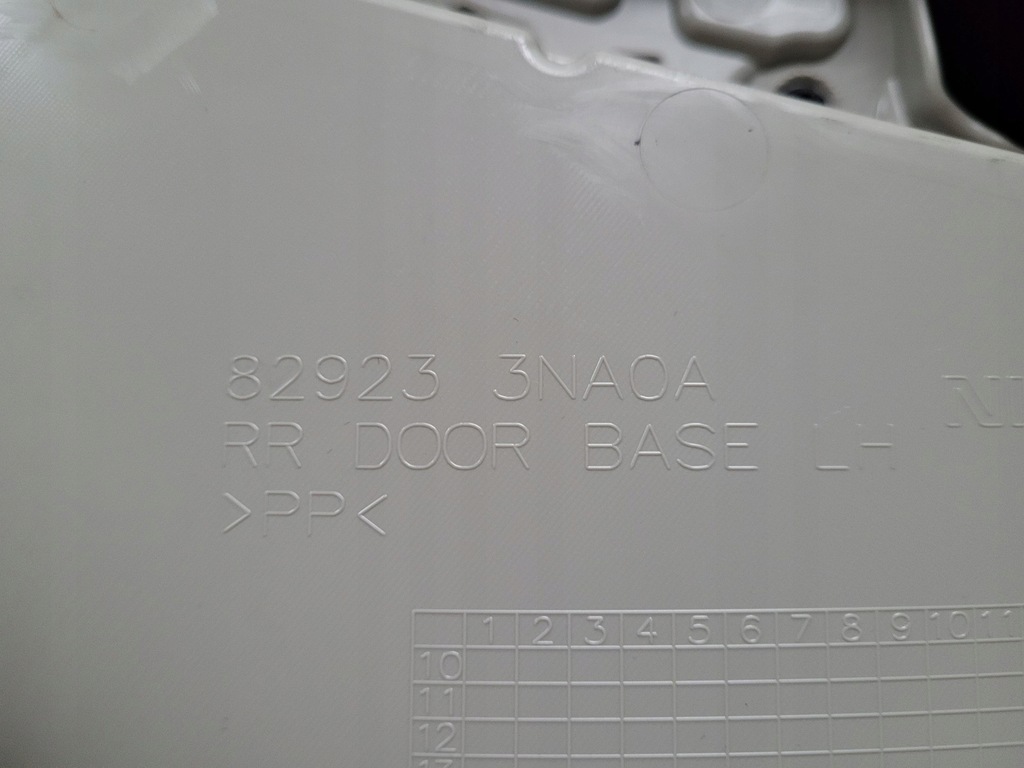 фото №6, Nissan leaf i ze0 2012 задняя сторона левая обшивки дверь