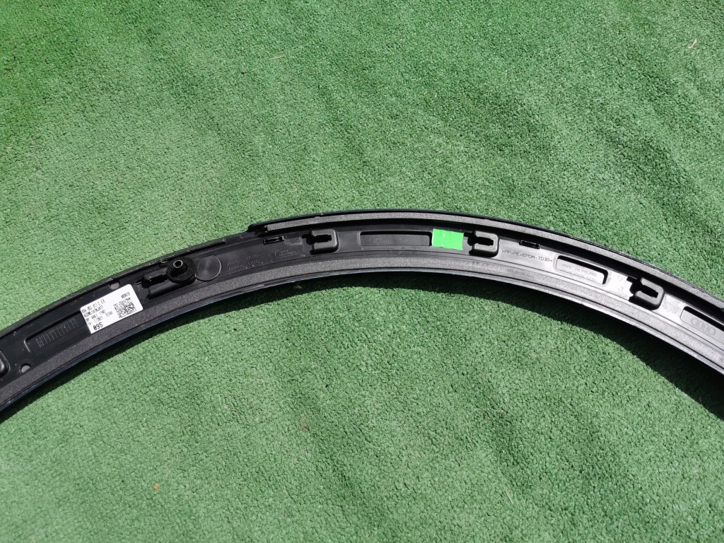 фото №9, Молдинг na крила ліва задня задня audi q4 e-tron 89a 89a853817c 89a853817c