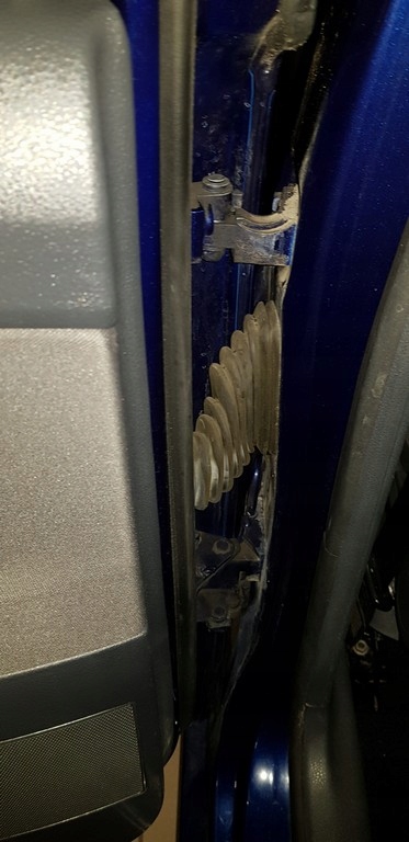 фото №8, Петля двері перед задня vw polo 9n lift версія 5d