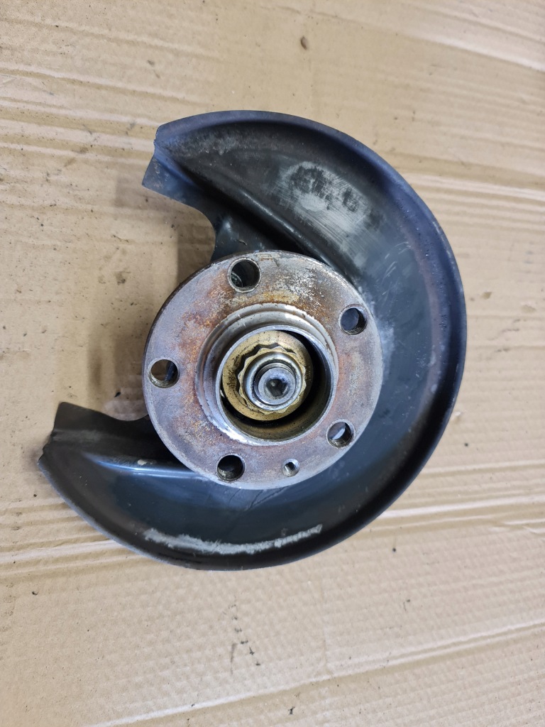 фото №1, Ступица левый задняя датчик audi tt 8n bez quattro