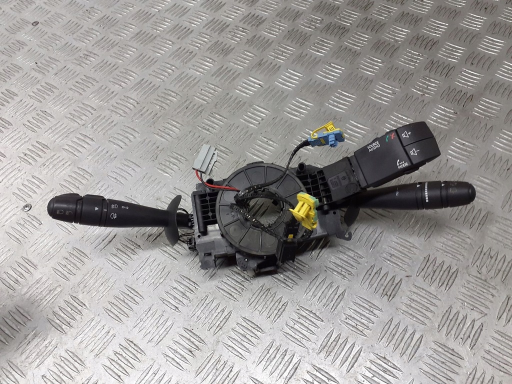 фото №1, Переключатель комбинированный renault vel satis 8200420148