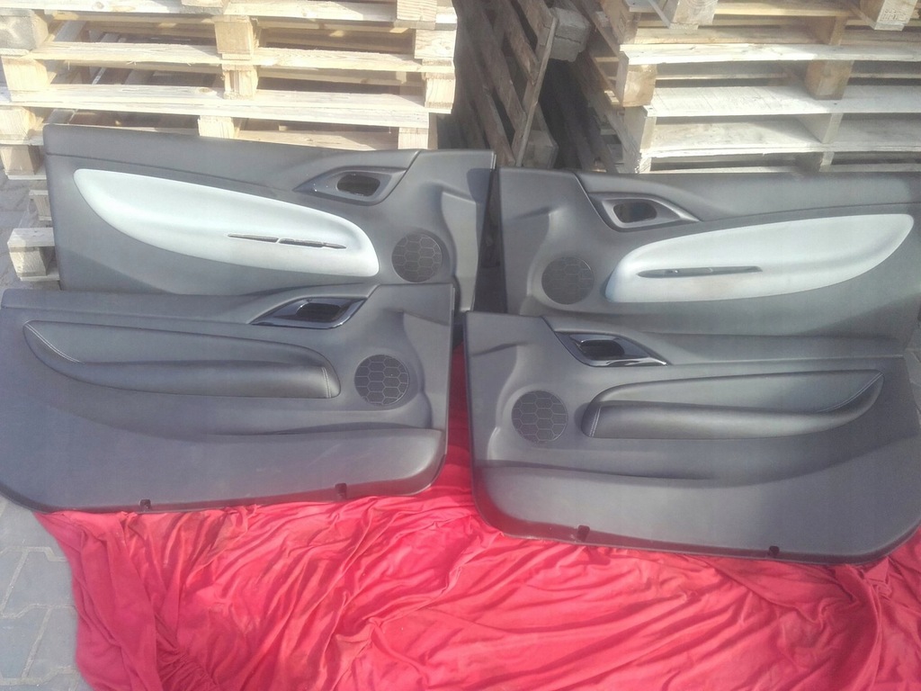 фото №1, Citroen ds3 оббивка двері