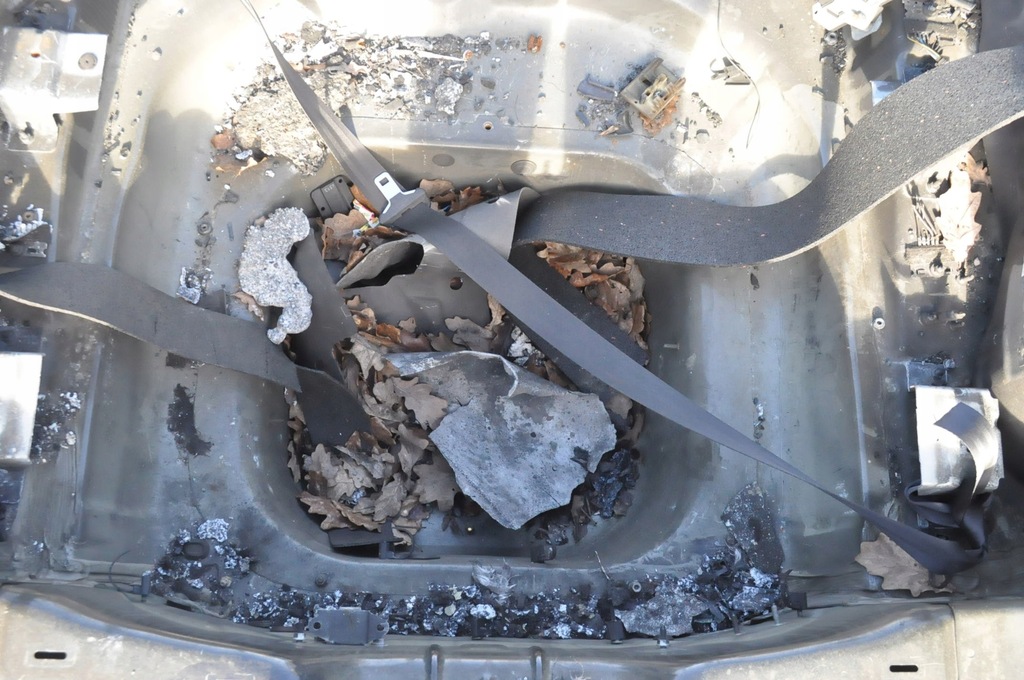 фото №6, Range rover velar l560 чверть лівий права задня крила піддон pas dup.