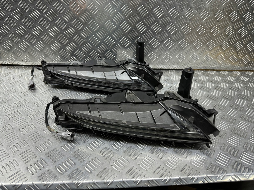 фото №1, Lexus rc 200 rc350 rcf rc-f rc f rc340 лампа led drl dziennej 4 контакты правая