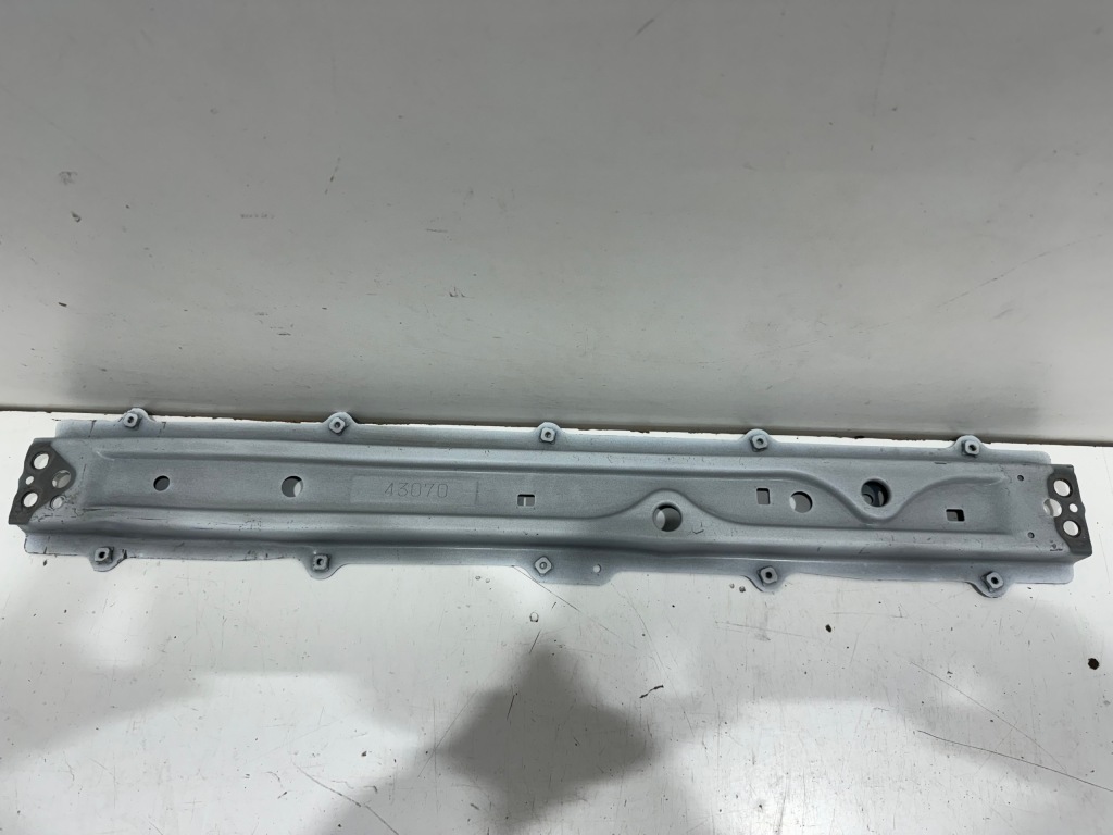фото №1, Toyota aygo x 22- pas передний балка передняя нижняя pod радиатор оригинал!