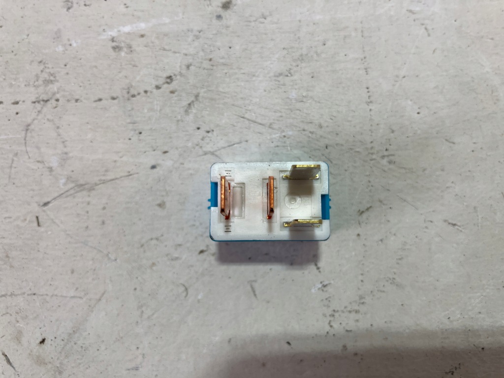 фото №3, Toyota lexus реле 90987-02027