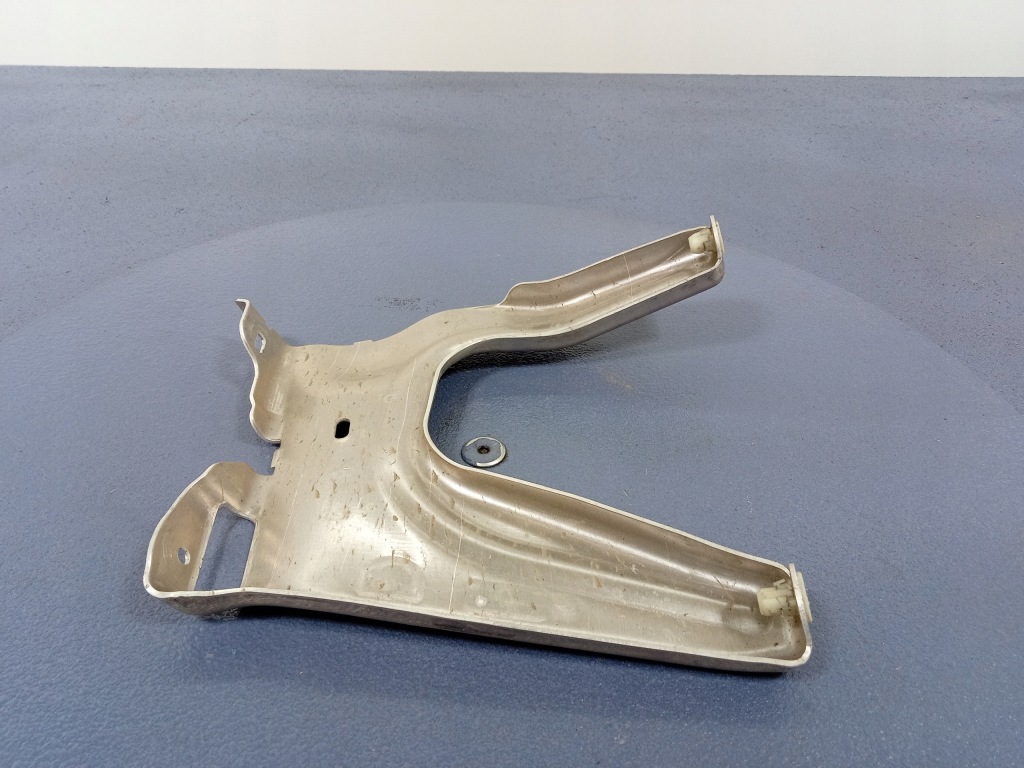 фото №6, Bmw 1 f40 кронштейн защита подвеска правый задняя